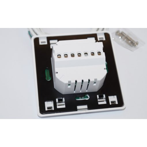 Digitális két szenzoros programozható termosztát